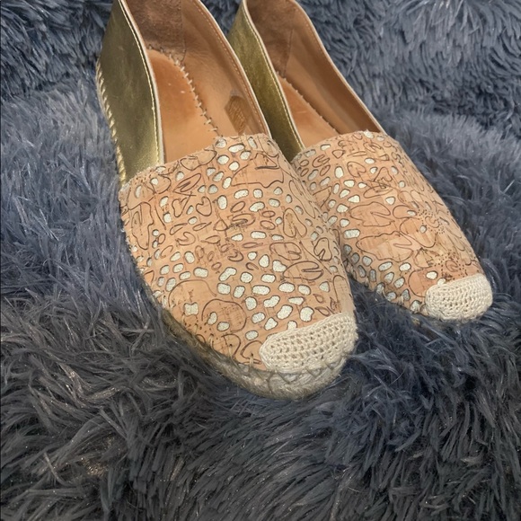 Moroccan Kilim Slippers – The J. Peterman Company The J. Peterman Company Espadrilles